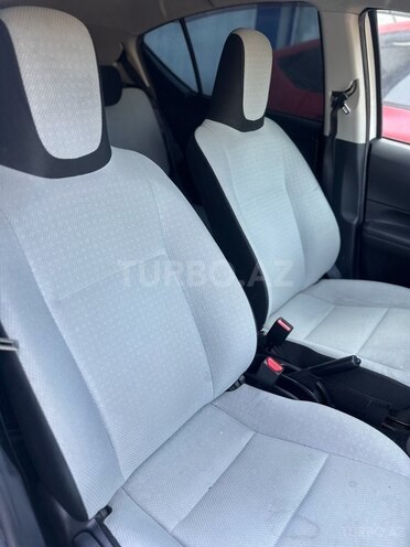Toyota Aqua 2019, 140,000 km - 1.5 л - Bakı