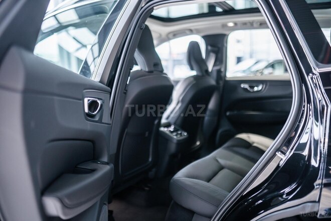 Volvo XC60 2023, 50,000 km - 2.0 л - Bakı