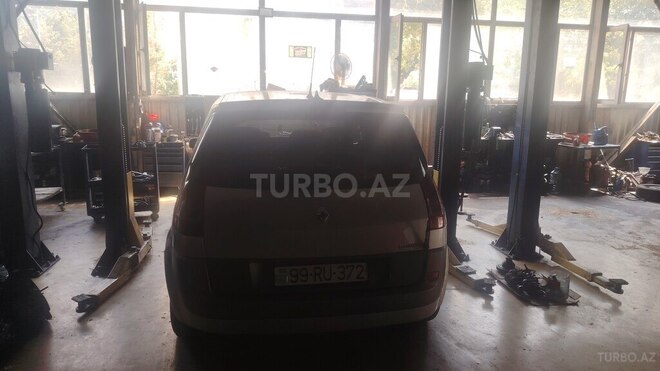 Renault Megane Scenic 2006, 374,000 km - 0.2 л - Xırdalan