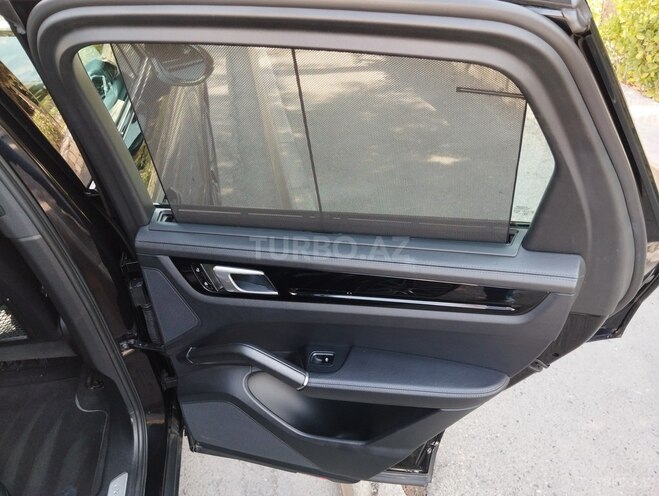 Porsche Cayenne 2018, 143,000 km - 3.0 l - Bakı