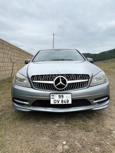 Mercedes C 250 4MATIC 2011, 318,000 km - 2.5 l - Bakı