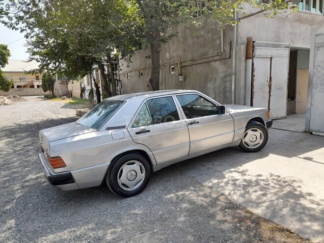 Mercedes 190 1991, 288,719 km - 2.0 л - Yevlax