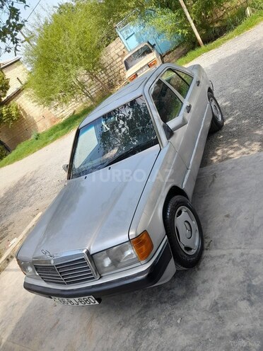 Mercedes 190 1991, 288,719 km - 2.0 л - Yevlax