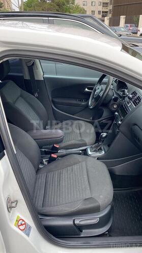 Volkswagen Polo 2011, 125,703 km - 1.4 l - Bakı