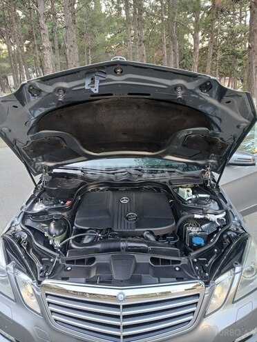 Mercedes E 220 2009, 247,000 km - 2.2 л - Sumqayıt
