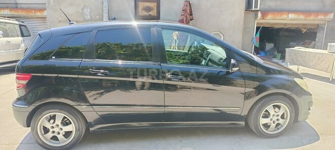 Mercedes B 170 2008, 217,000 km - 1.7 l - Bakı