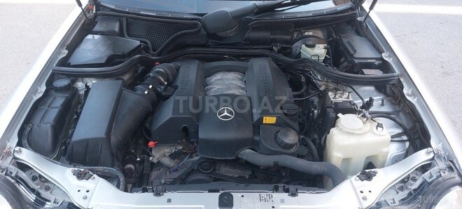 Mercedes E 240 1998, 270,000 km - 2.4 l - Bakı
