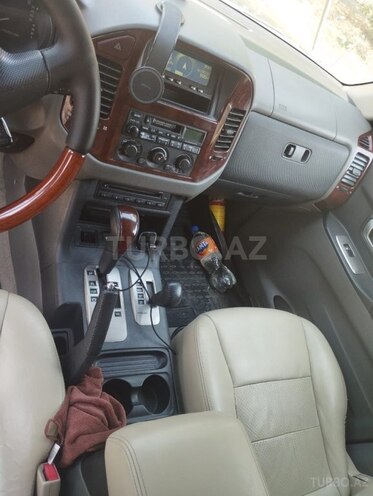 Mitsubishi Pajero 2006, 372,179 km - 3.0 l - Siyəzən