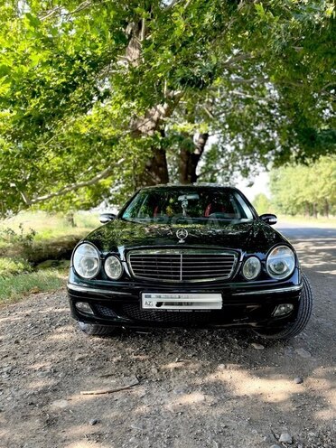 Mercedes E 240 2002, 201,099 km - 2.6 l - Gəncə