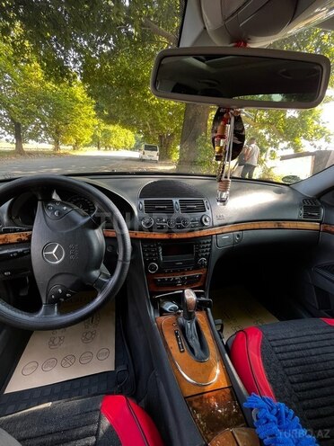 Mercedes E 240 2002, 201,099 km - 2.6 l - Gəncə