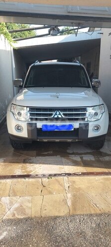 Mitsubishi Pajero 2008, 175,000 km - 3.0 l - Bakı