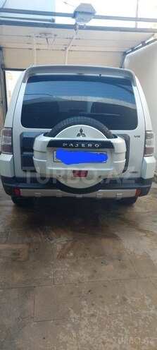 Mitsubishi Pajero 2008, 175,000 km - 3.0 l - Bakı