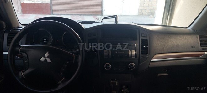 Mitsubishi Pajero 2008, 175,000 km - 3.0 l - Bakı