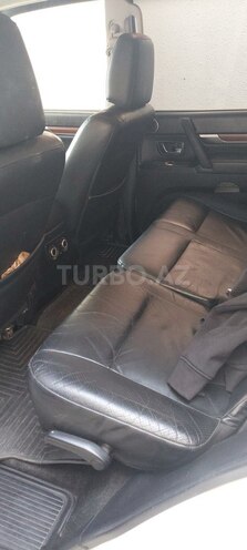 Mitsubishi Pajero 2008, 175,000 km - 3.0 l - Bakı