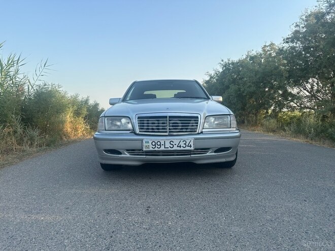 Mercedes C 180 1999, 249,424 km - 1.8 л - Sabirabad
