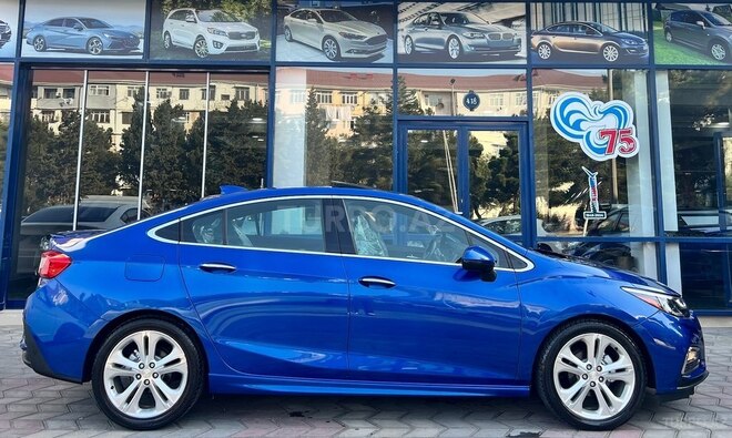 Chevrolet Cruze-12