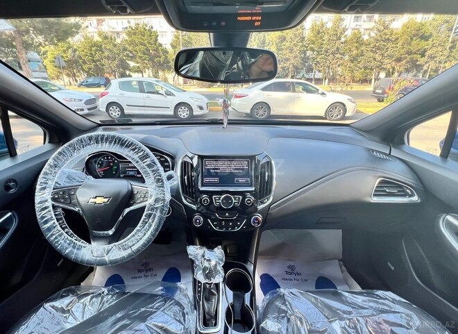 Chevrolet Cruze-9