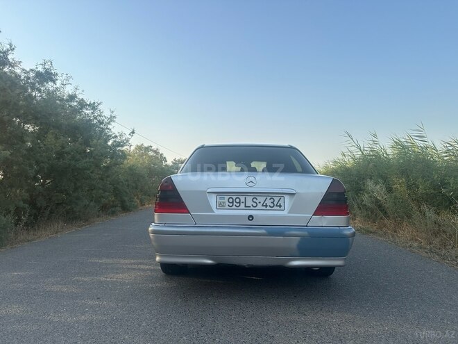 Mercedes C 180 1999, 249,424 km - 1.8 л - Sabirabad