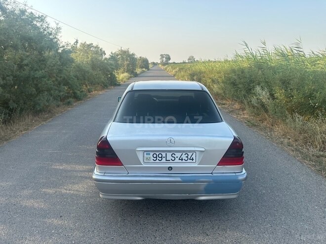 Mercedes C 180 1999, 249,424 km - 1.8 л - Sabirabad