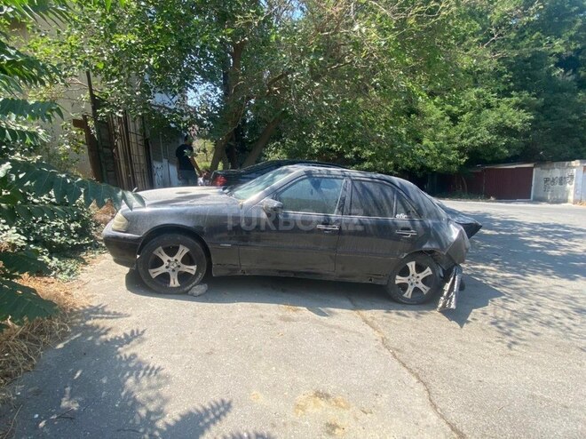 Mercedes C 200 1995, 255,588 km - 2.0 л - Bakı