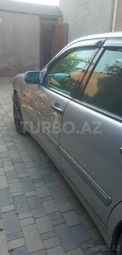 Mercedes E 230 1996, 482,075 km - 2.3 l - Xırdalan