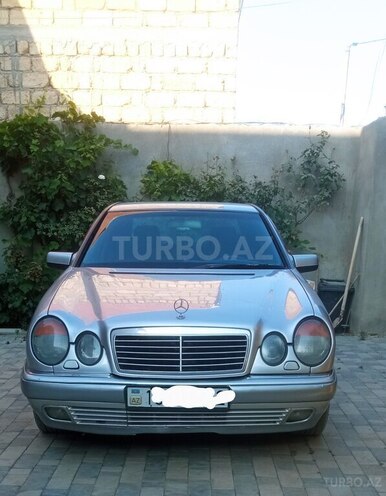 Mercedes E 230 1996, 482,075 km - 2.3 l - Xırdalan