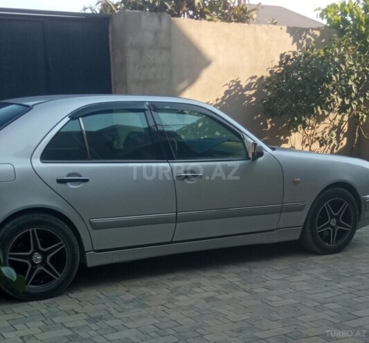 Mercedes E 230 1996, 482,075 km - 2.3 l - Xırdalan