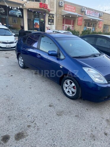 Toyota Prius-3
