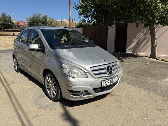 Mercedes B 180 2009, 250,000 km - 1.7 l - Bakı