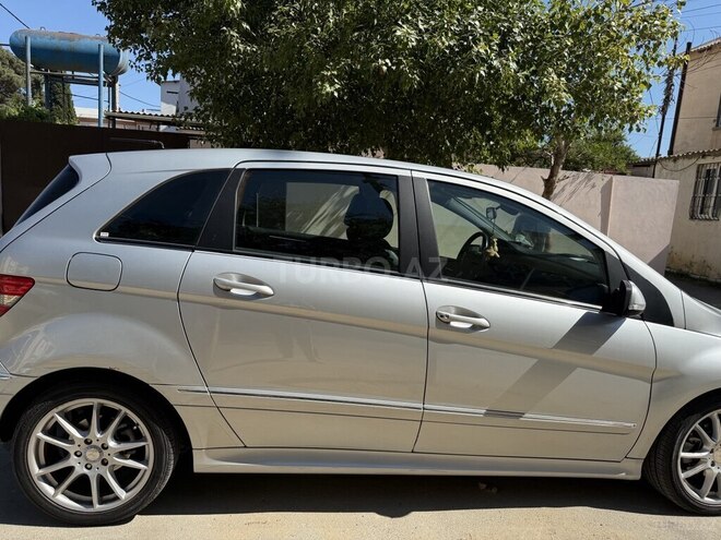 Mercedes B 180 2009, 250,000 km - 1.7 l - Bakı