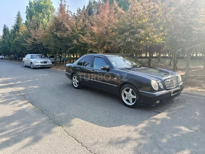 Mercedes E 320 1998, 325,680 km - 3.2 l - Lənkəran