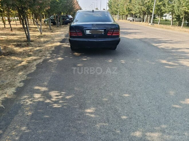 Mercedes E 320 1998, 325,680 km - 3.2 l - Lənkəran