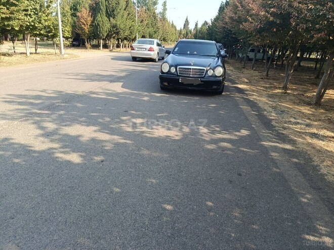 Mercedes E 320 1998, 325,680 km - 3.2 l - Lənkəran