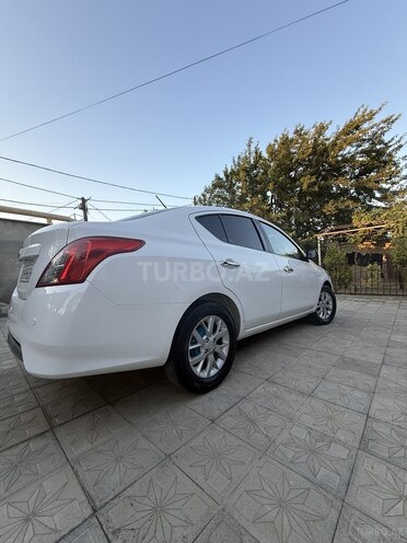 Nissan Sunny-7