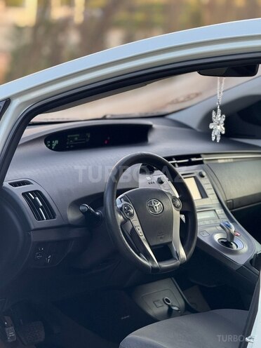 Toyota Prius 2015, 320,000 km - 1.8 л - Gəncə