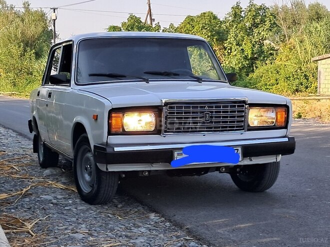 LADA (VAZ) 2107 2006, 751,345 km - 1.6 l - Ucar