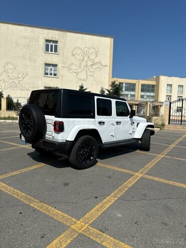Jeep Wrangler-2