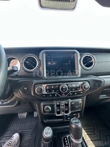 Jeep Wrangler-10