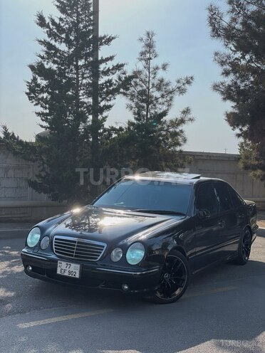 Mercedes E 320 2001, 328,000 km - 3.2 л - Bakı