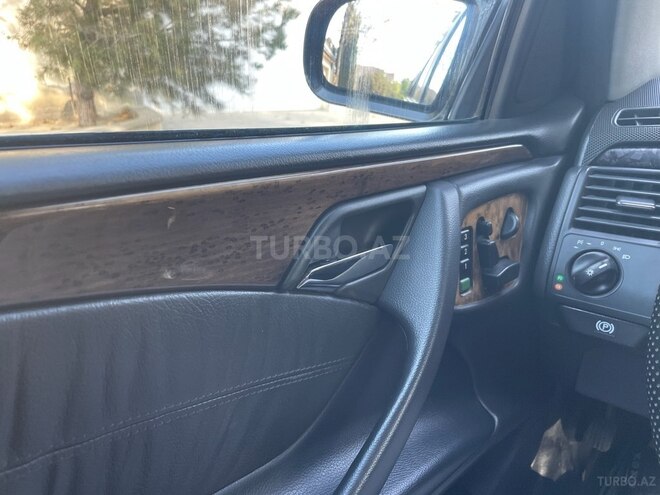 Mercedes E 320 2001, 328,000 km - 3.2 л - Bakı