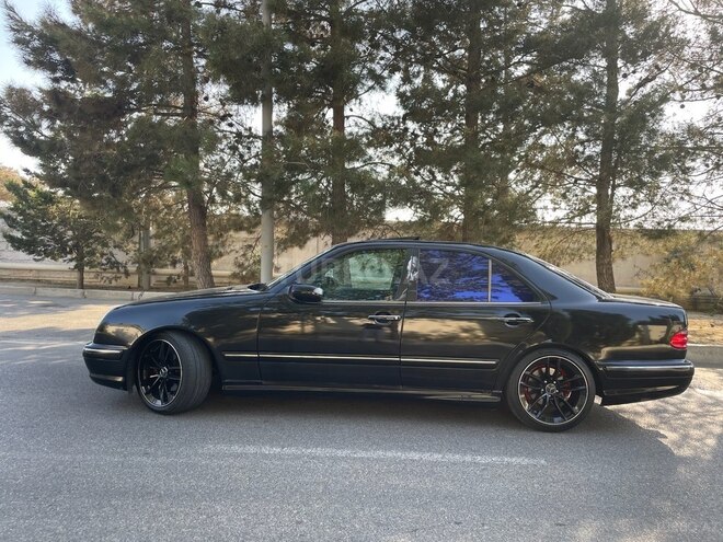 Mercedes E 320 2001, 328,000 km - 3.2 л - Bakı