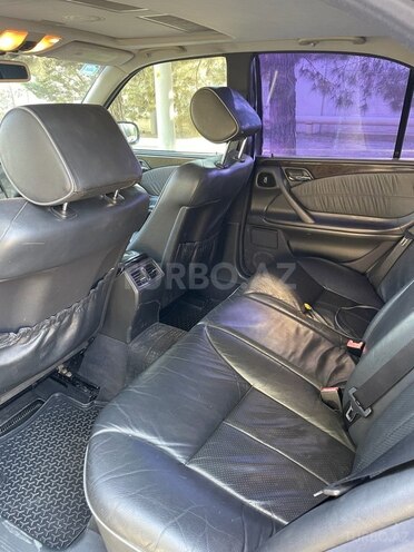Mercedes E 320 2001, 328,000 km - 3.2 л - Bakı