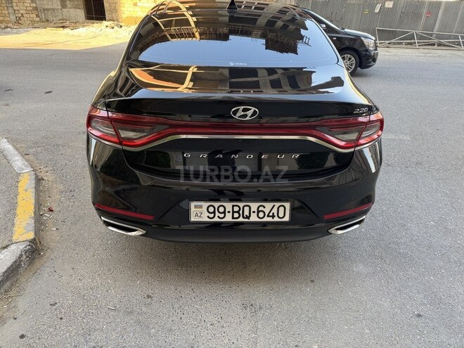 Hyundai Grandeur-6