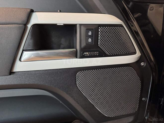 Land Rover Defender 2023, 39,400 km - 3.0 l - Bakı
