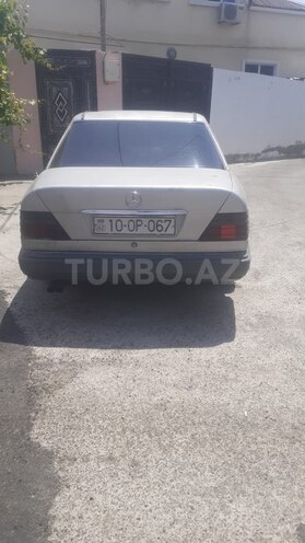 Mercedes E 260 1987, 222,222 km - 2.5 l - Bakı