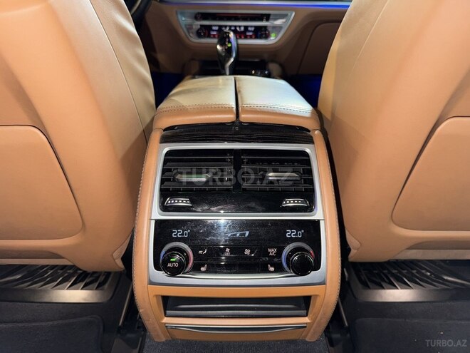 BMW 740Le 2018, 127,400 km - 2.0 l - Bakı