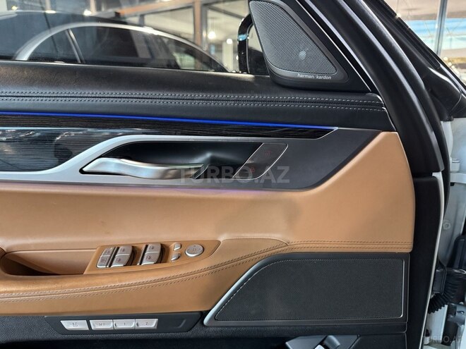 BMW 740Le 2018, 127,400 km - 2.0 l - Bakı