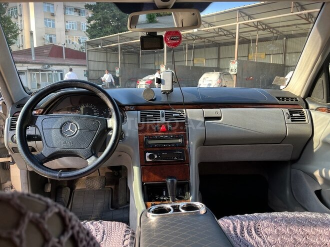 Mercedes E 220 d 1999, 407,000 km - 2.2 л - Bakı