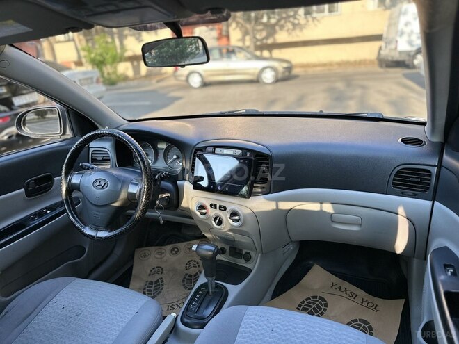 Hyundai Accent 2009, 240,000 km - 1.4 л - Bakı
