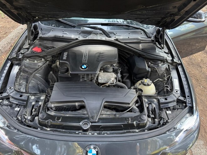 BMW 320 2015, 236,500 km - 2.0 л - Bakı